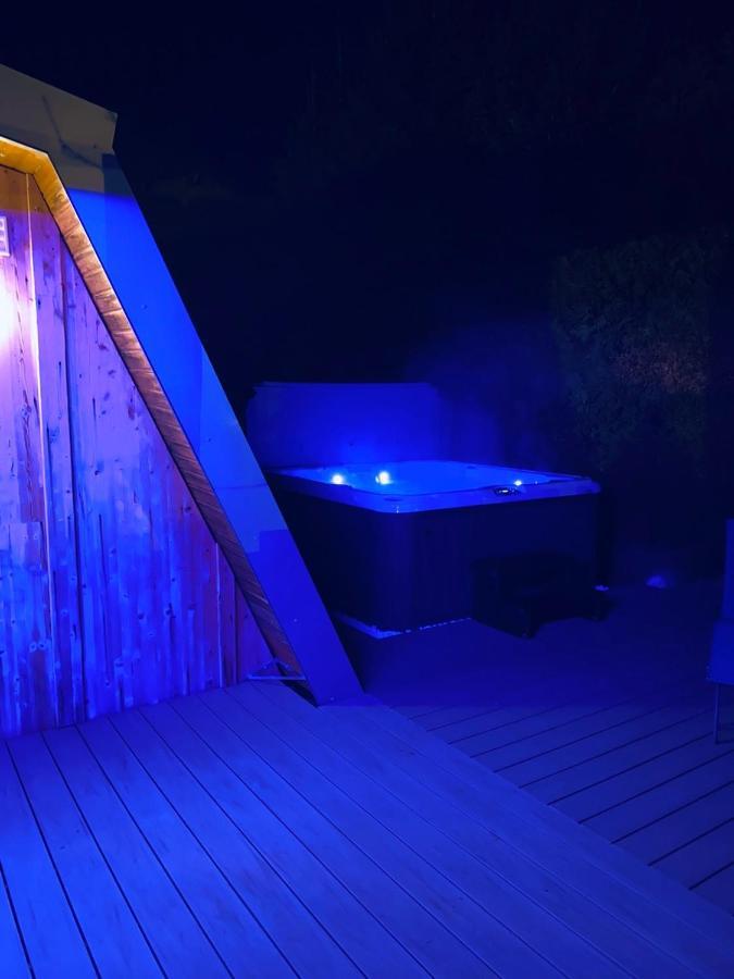 Au-Doux-Altic Chalet Romantique Avec Jacuzzi Et Sauna Métabief Kültér fotó